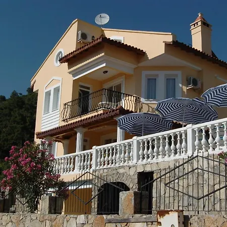 Kadyanda With Private Pool And Games Villa Beykoyu